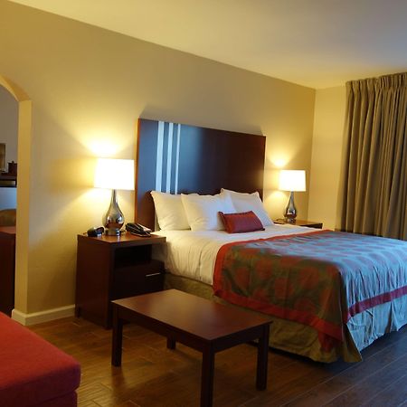 Hotel Ramada By Wyndham Sacramento à North Highlands Extérieur photo