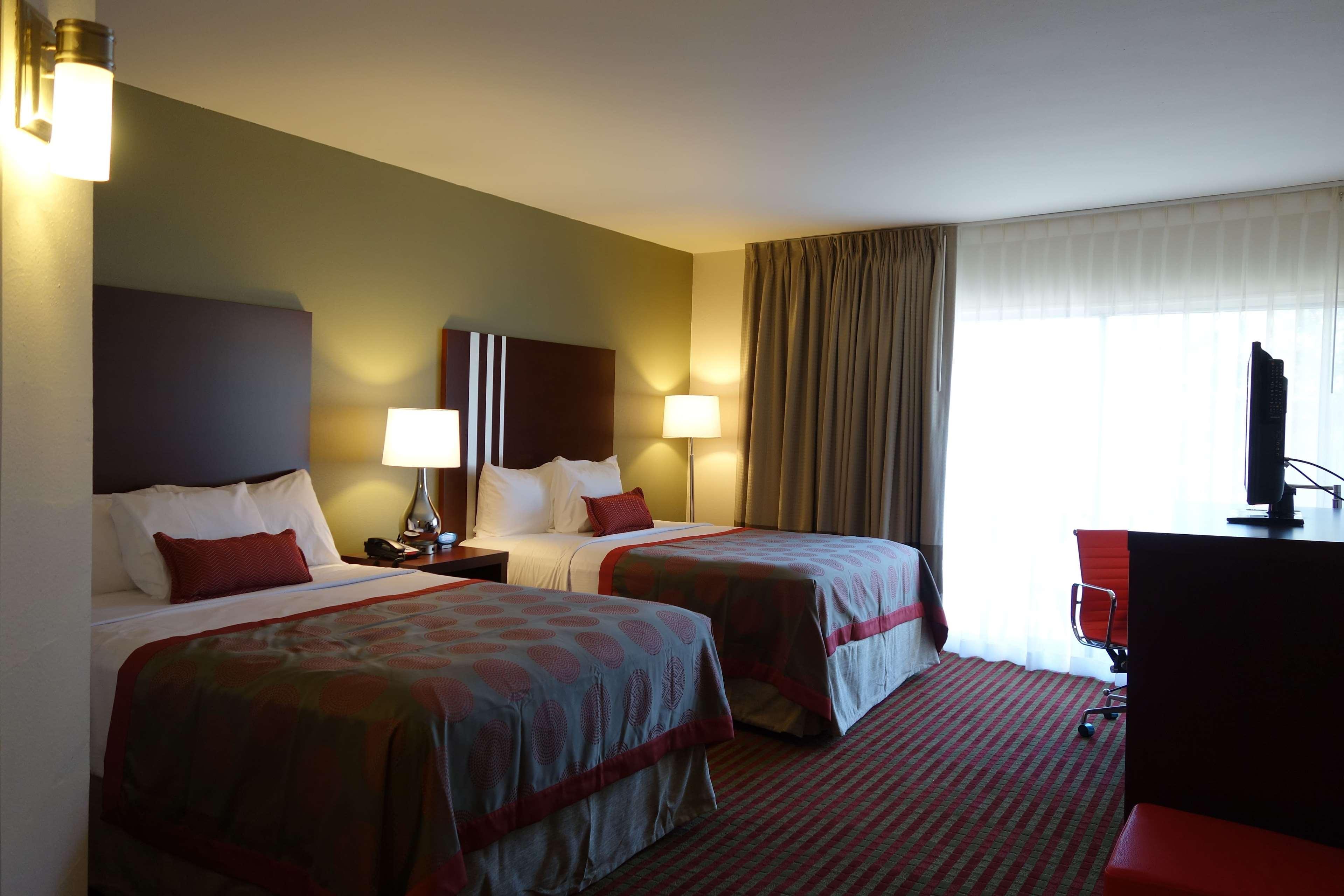 Hotel Ramada By Wyndham Sacramento à North Highlands Extérieur photo